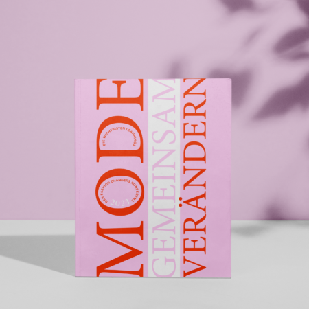 rosafarbens Cover zum E-Paper "Mode gemeinsam verändern"